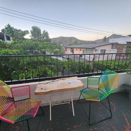 Lovely Studio Apartment With Balcony Ac & Wi-Fi, Minutes From Downtown! Ζιουατανέχο Εξωτερικό φωτογραφία