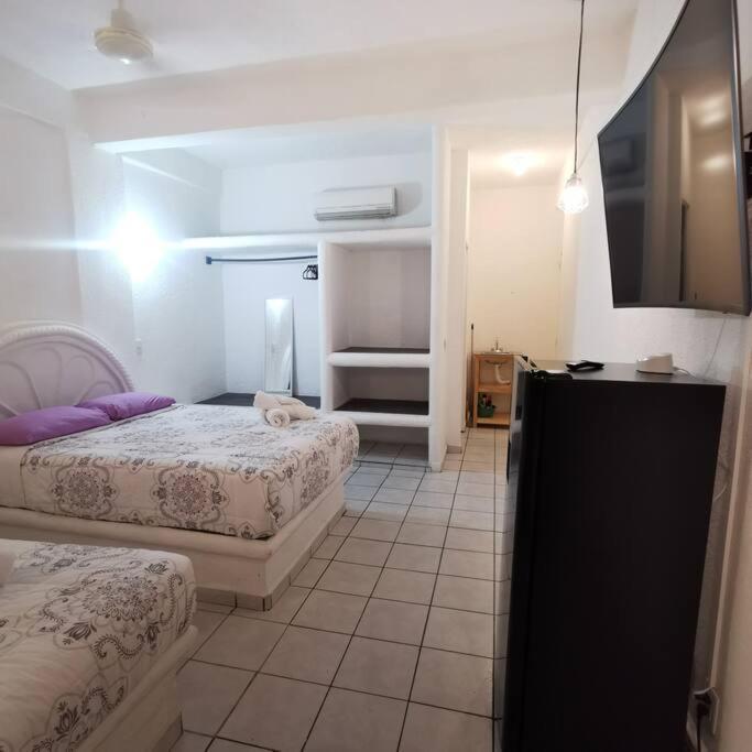 Lovely Studio Apartment With Balcony Ac & Wi-Fi, Minutes From Downtown! Ζιουατανέχο Εξωτερικό φωτογραφία
