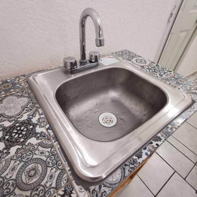 Lovely Studio Apartment With Balcony Ac & Wi-Fi, Minutes From Downtown! Ζιουατανέχο Εξωτερικό φωτογραφία